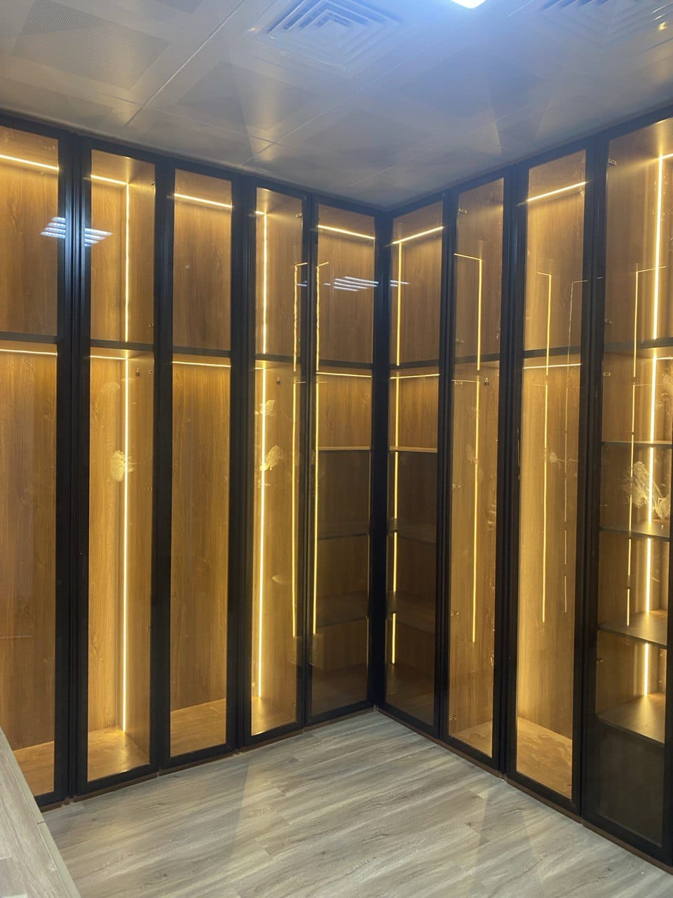 Al Mumayaz Contemporary Kitchen